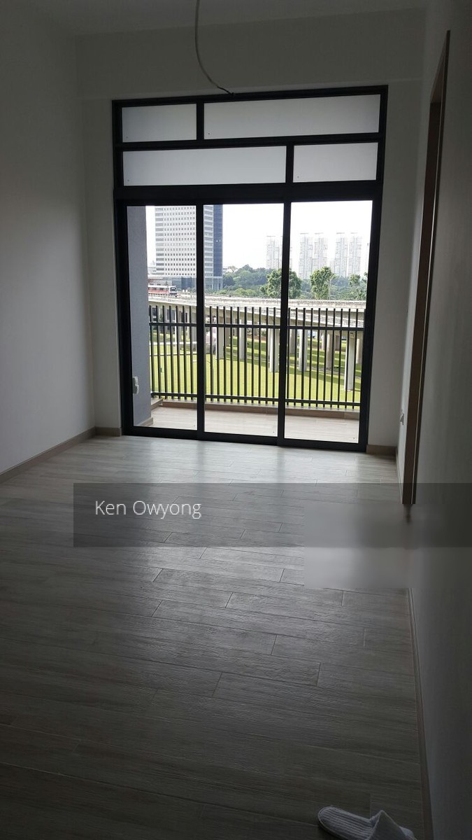 J Gateway (D22), Condominium #137698752